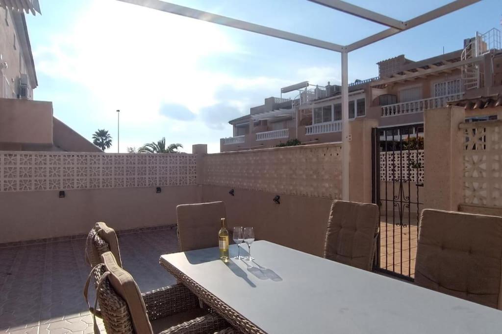 Pmt10 - Townhouse Bravomar 8, Pool, 4 Bedroom Torrevieja Exterior foto